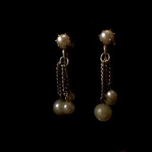 Vintage Gold Tone Faux Pearl Drop Earrings